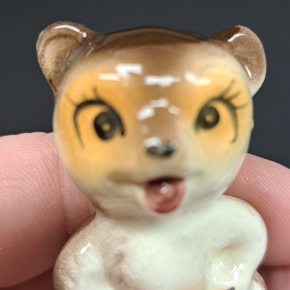 Vintage Napcoware anthropomorphic ceramic miniature bear  figure marked Japan - Picture 5 of 6